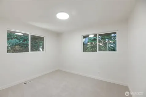 11229 29th Avenue SW Seattle WA 98146