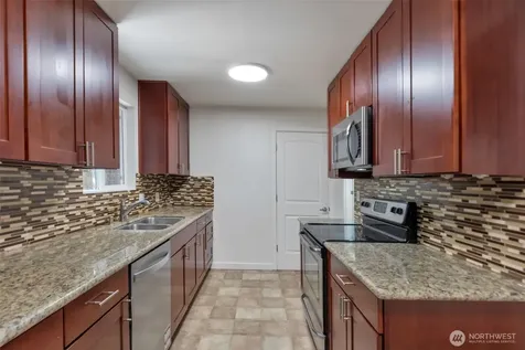11229 29th Avenue SW Seattle WA 98146