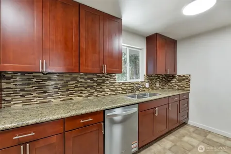 11229 29th Avenue SW Seattle WA 98146