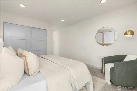 5515 9th Avenue NW Seattle WA 98107