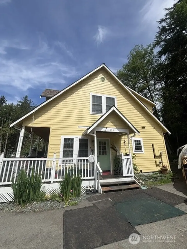 143 Johnson Lane Oak Harbor WA 98277
