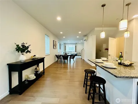 15729 NE 14th Alley Bellevue WA 98008