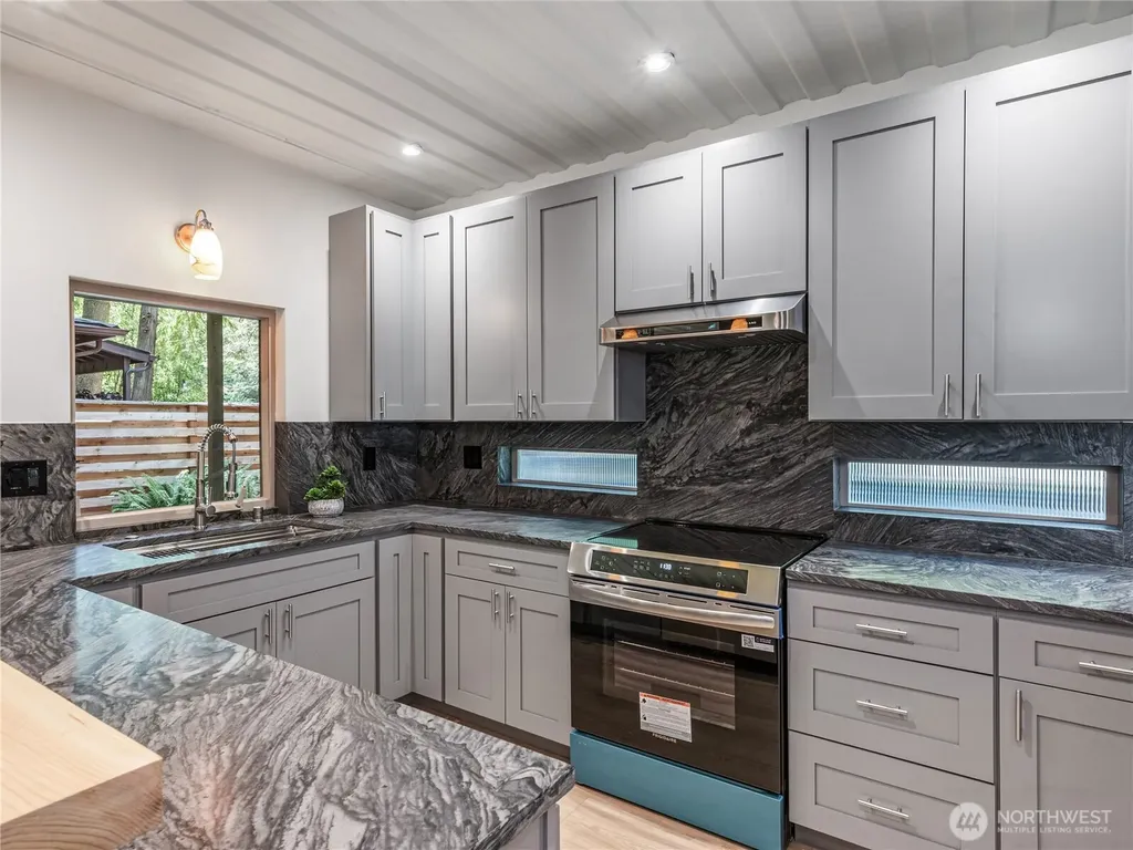 1152 49th Street Port Townsend WA 98368