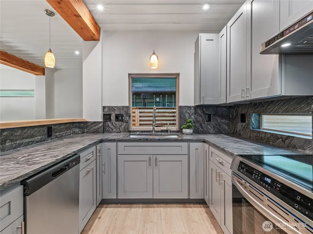 1152 49th Street Port Townsend WA 98368
