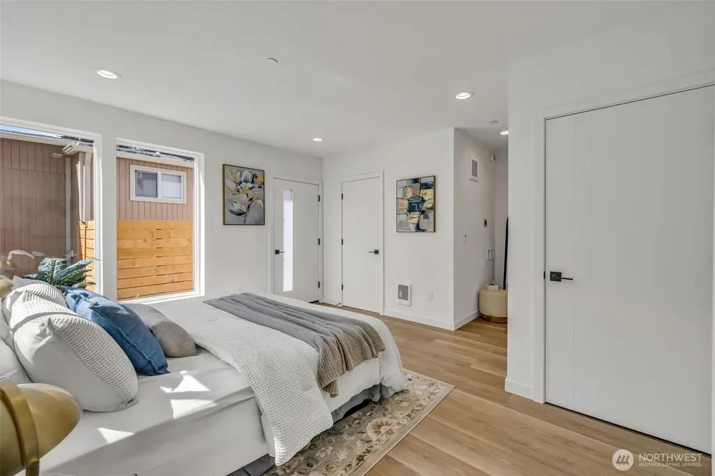 4404 S Othello Street Seattle WA 98118