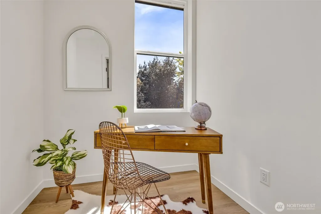 4404 S Othello Street Seattle WA 98118
