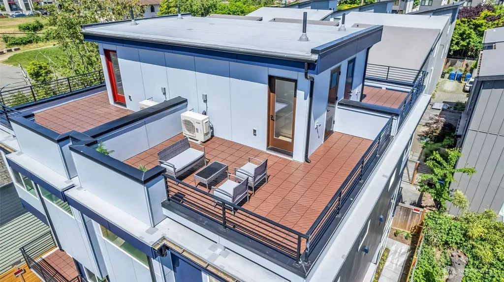 4404 S Othello Street Seattle WA 98118
