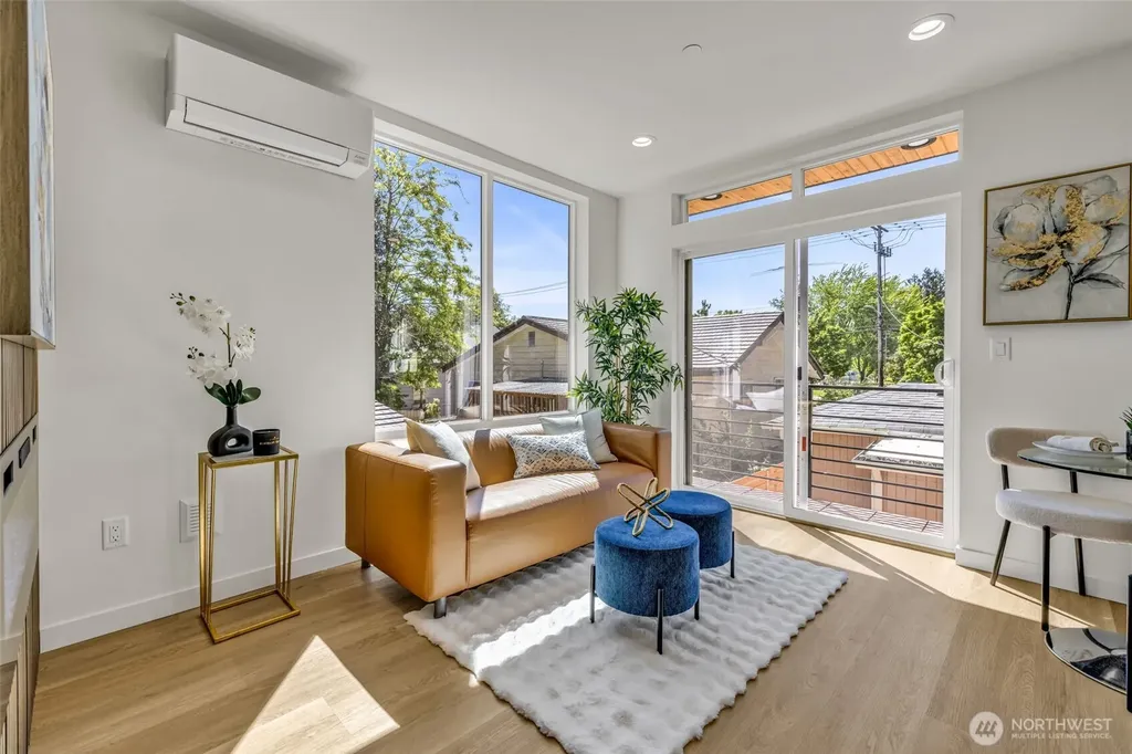 4404 S Othello Street Seattle WA 98118