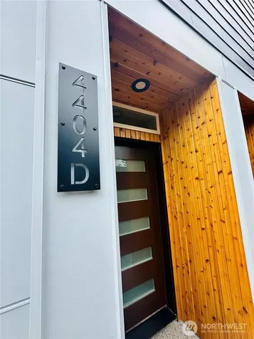 4404 S Othello Street Seattle WA 98118