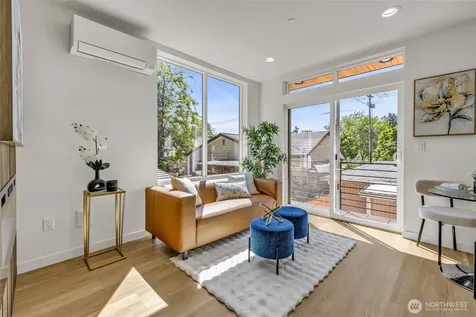 4404 S Othello Street Seattle WA 98118