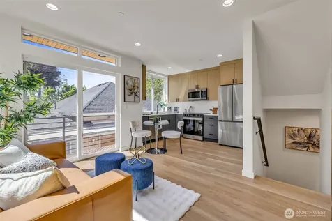 4404 S Othello Street Seattle WA 98118
