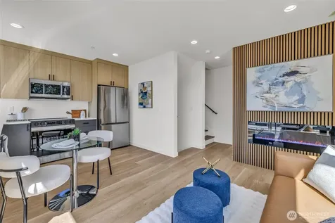 4404 S Othello Street Seattle WA 98118