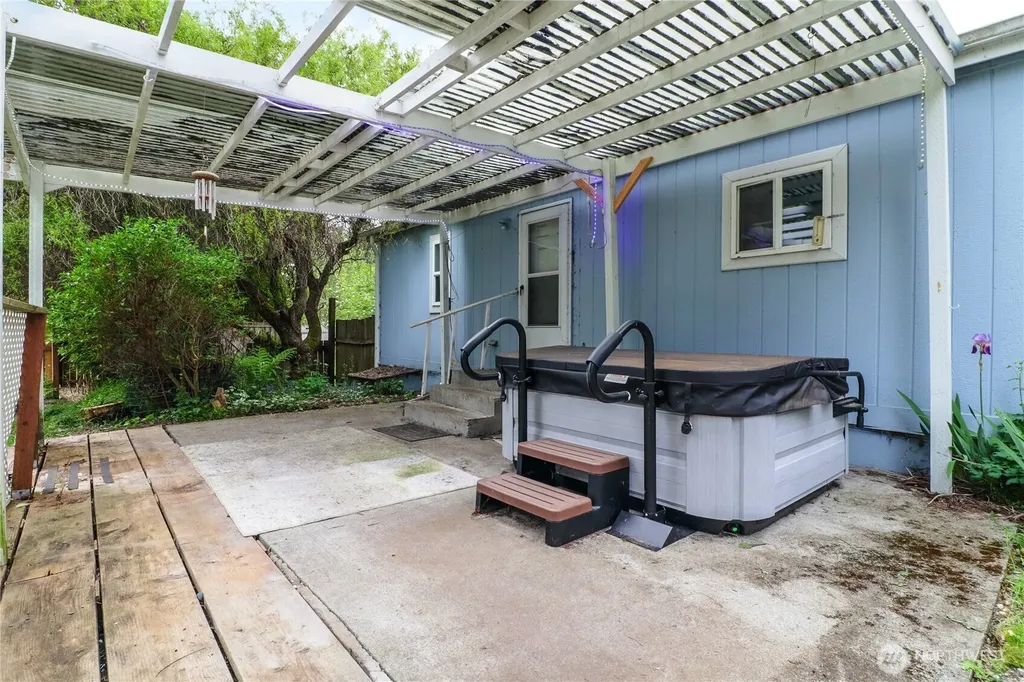33924 89th Avenue Ct S Roy WA 98580