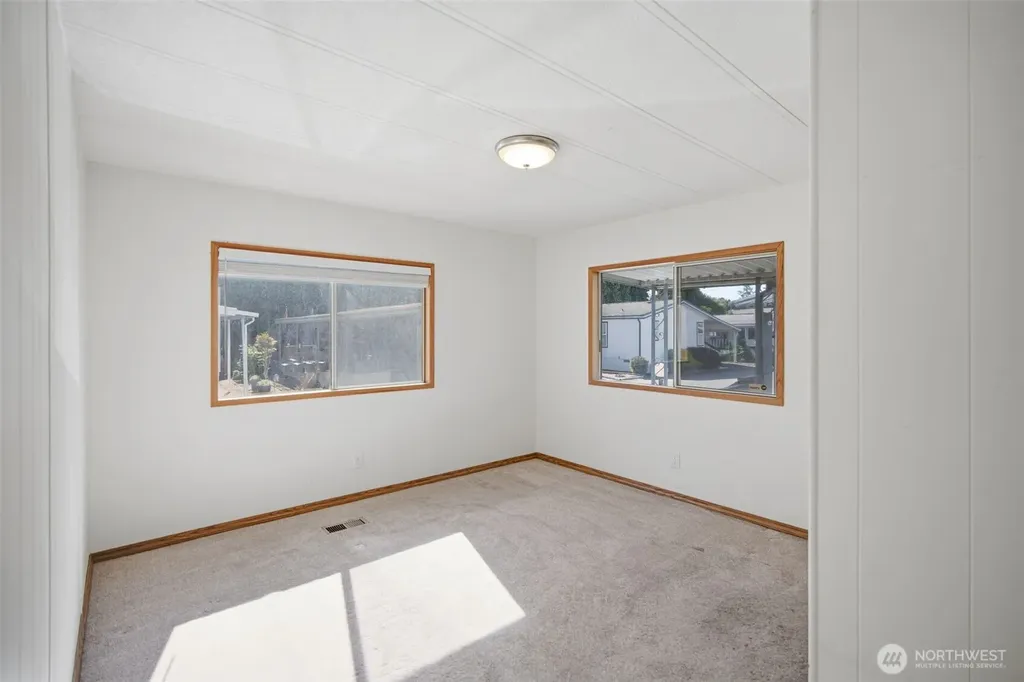21817 107th Place SE Kent WA 98031