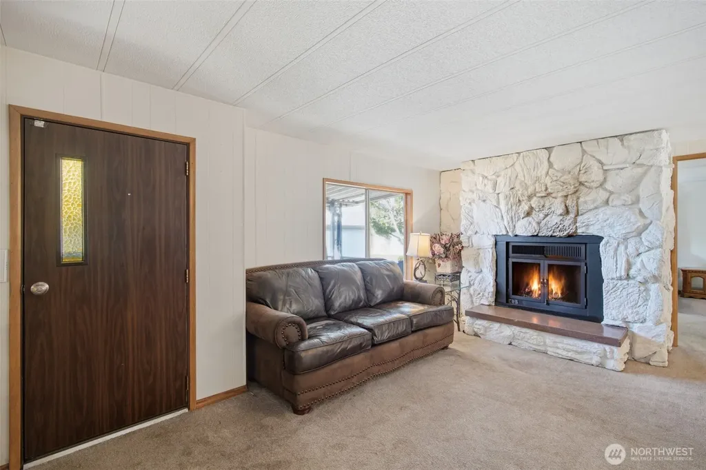 21817 107th Place SE Kent WA 98031