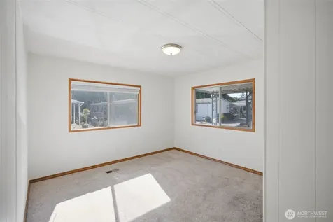 21817 107th Place SE Kent WA 98031
