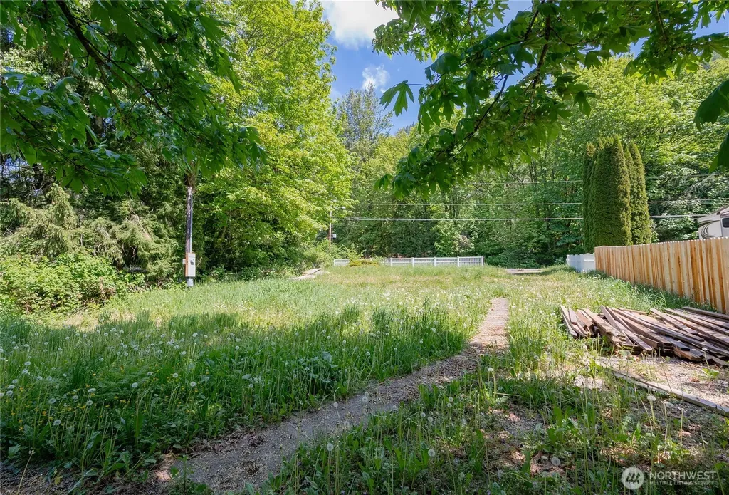 7945 Santa Fe Trail Maple Falls WA 98266
