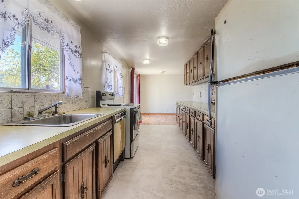 11704 Gilbert Road Yakima WA 98903