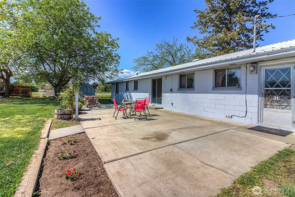 11704 Gilbert Road Yakima WA 98903