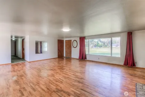 11704 Gilbert Road Yakima WA 98903