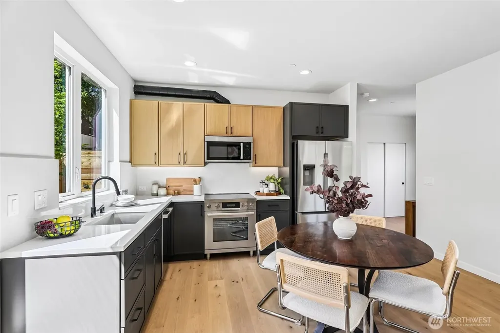 4425 Fremont Avenue N Seattle WA 98103