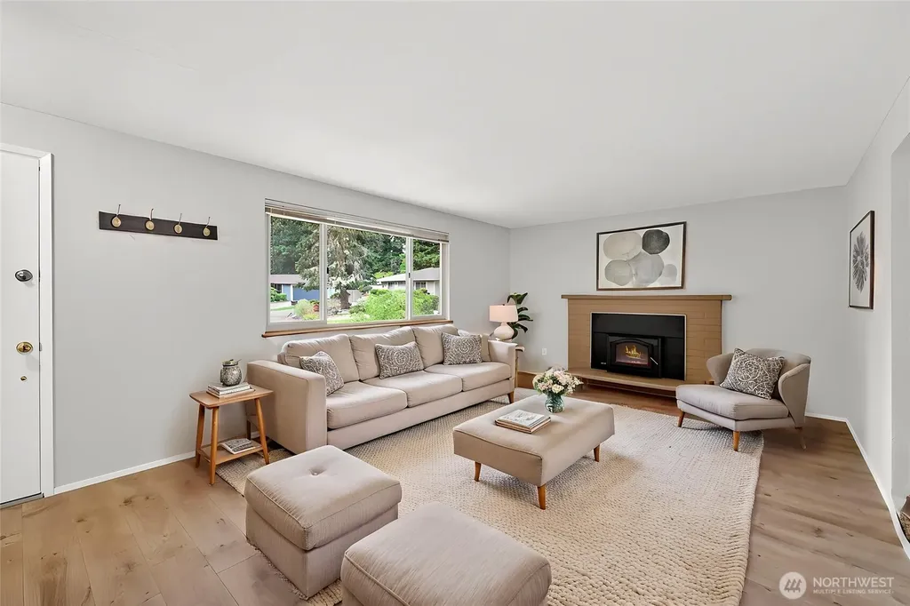 9401 Columbine Circle W University Place WA 98467