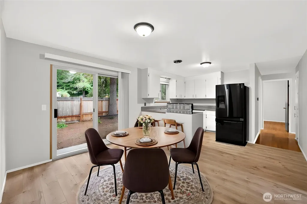 9401 Columbine Circle W University Place WA 98467