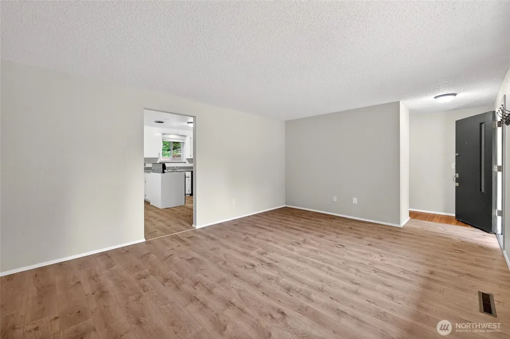 9401 Columbine Circle W University Place WA 98467