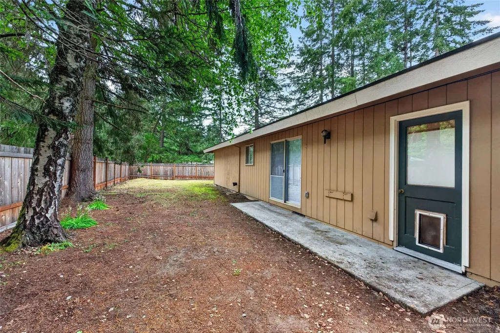 9401 Columbine Circle W University Place WA 98467