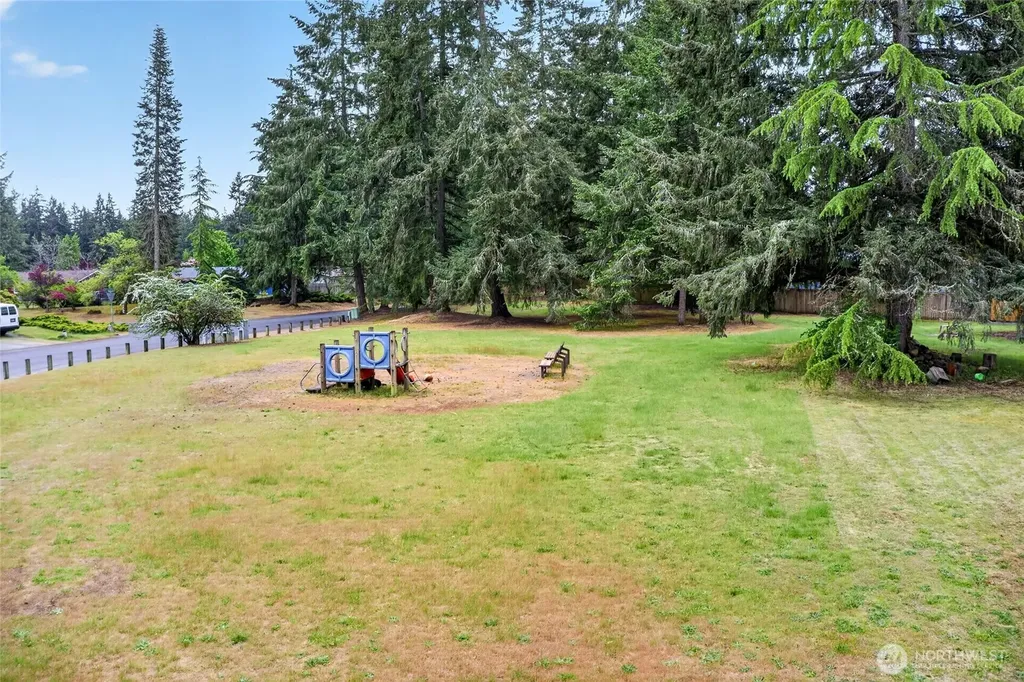 9401 Columbine Circle W University Place WA 98467