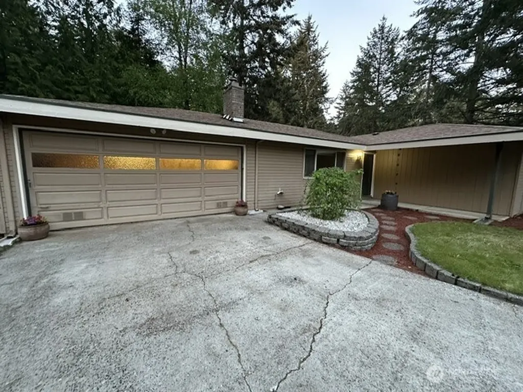 9401 Columbine Circle W University Place WA 98467