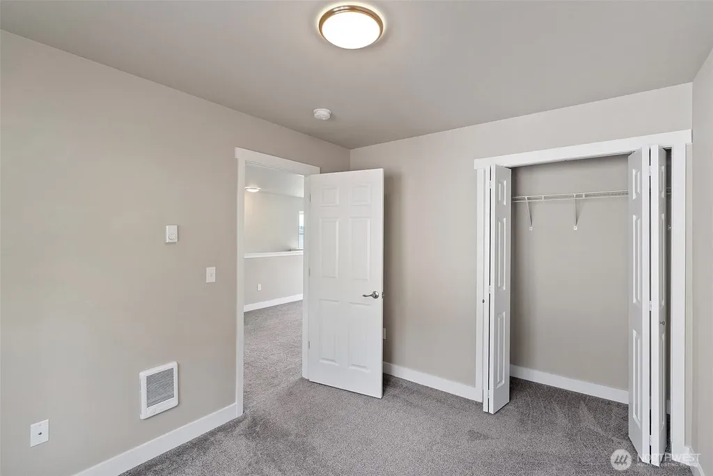 61 E Brady Loop Allyn WA 98524
