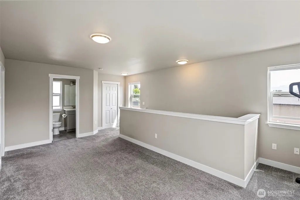 61 E Brady Loop Allyn WA 98524