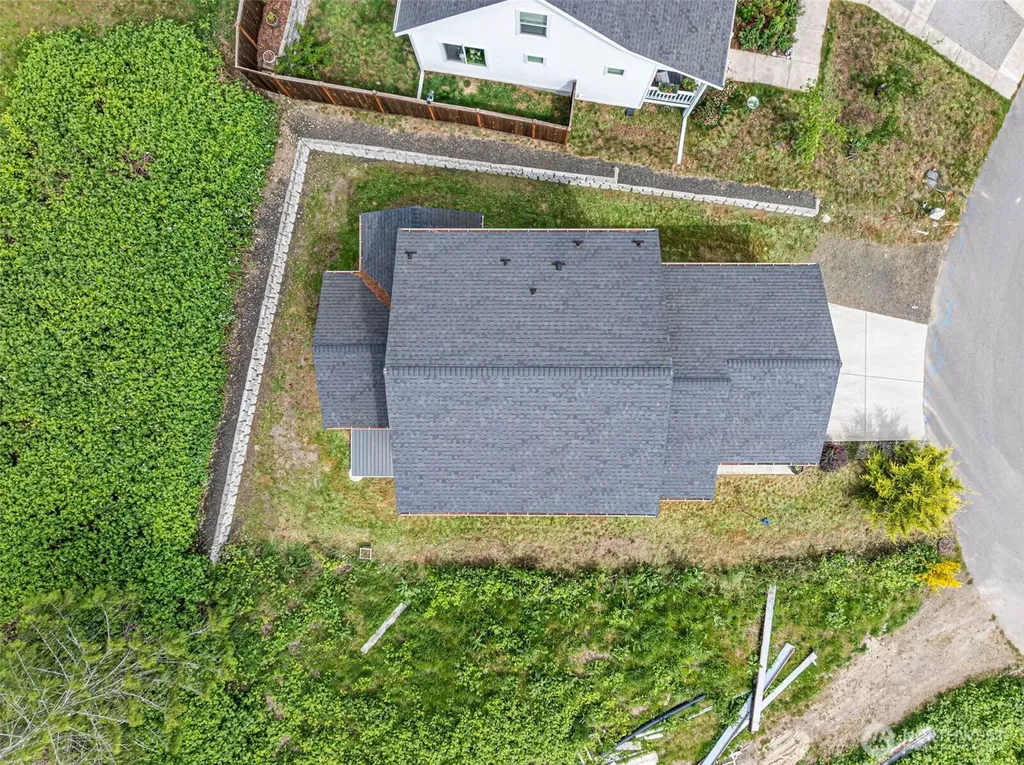 61 E Brady Loop Allyn WA 98524
