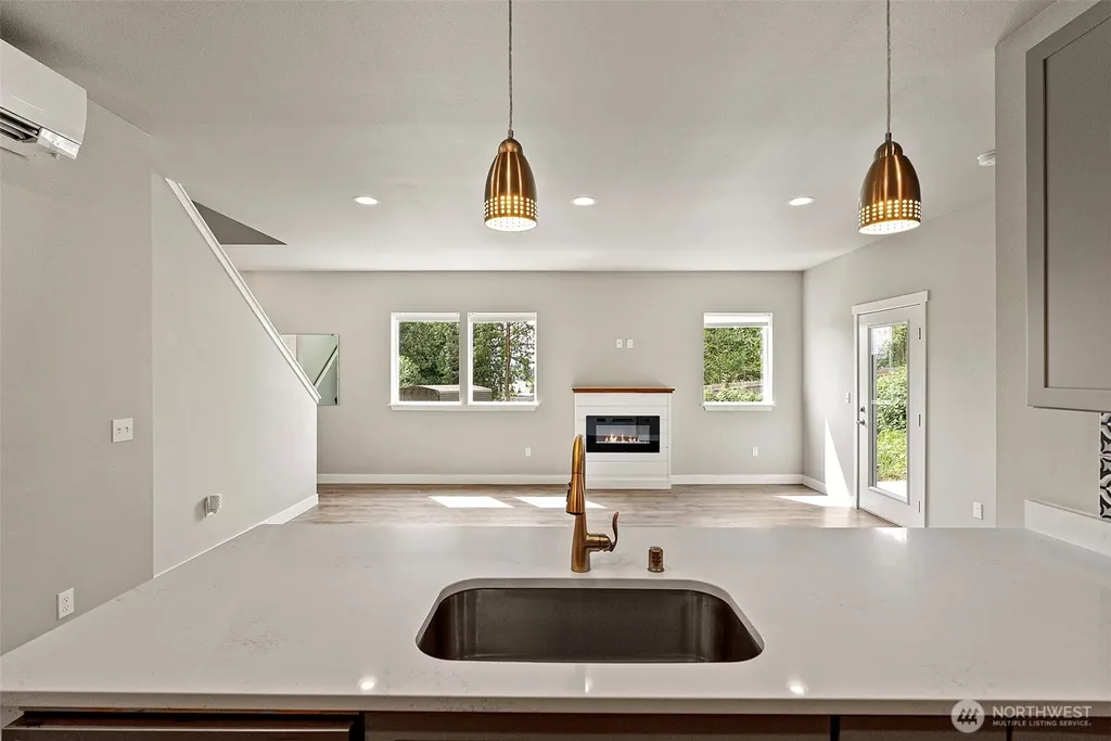 61 E Brady Loop Allyn WA 98524