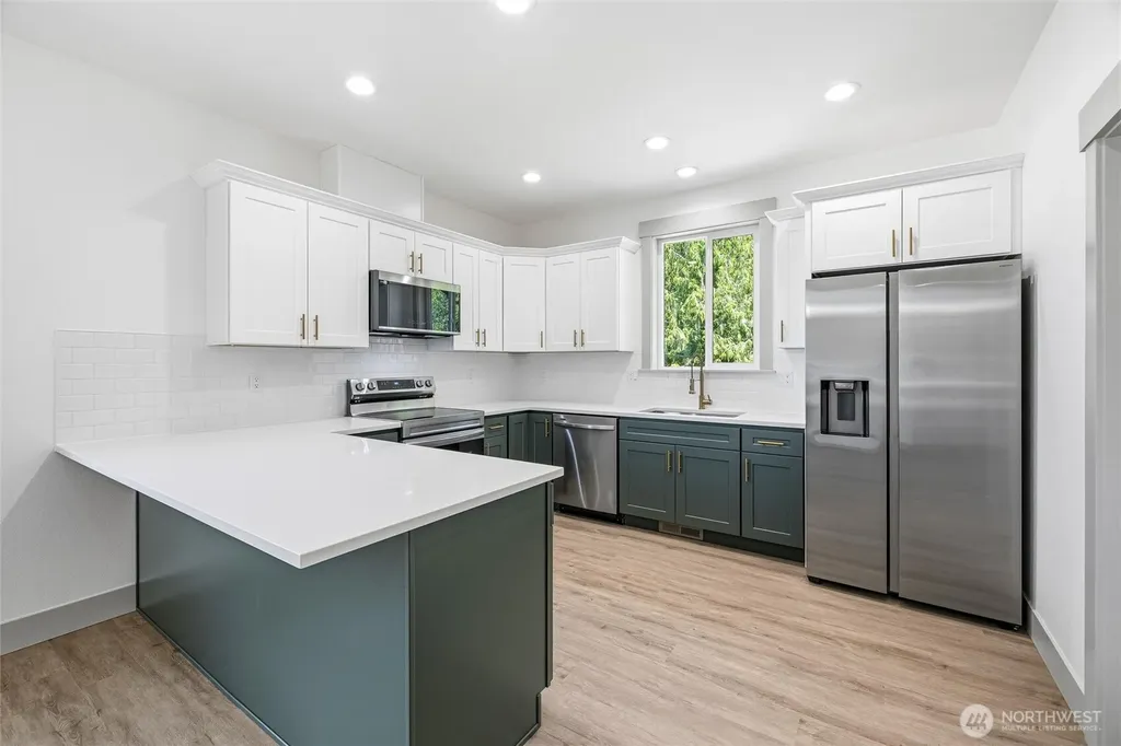 6522 Watson Loop Maple Falls WA 98266