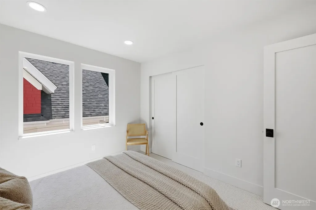 909 32nd Avenue S Seattle WA 98144