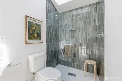 909 32nd Avenue S Seattle WA 98144