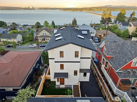 909 32nd Avenue S Seattle WA 98144