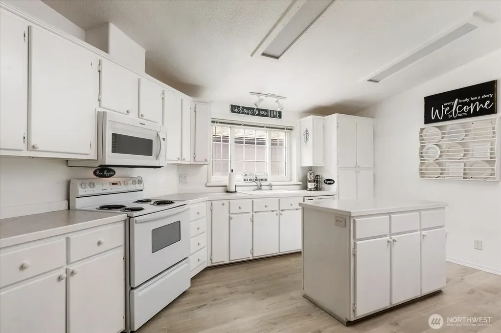 2705 Silver Crest Court Langley WA 98260