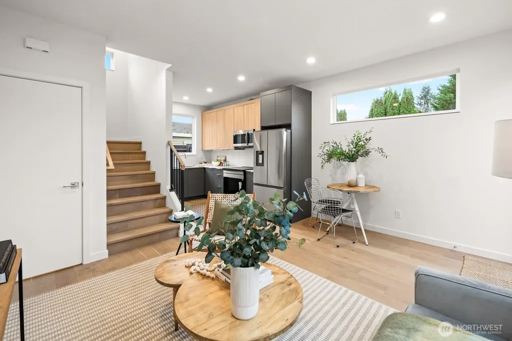 713 N 70th Street Seattle WA 98103