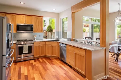 6008 NE 1st Circle Renton WA 98059