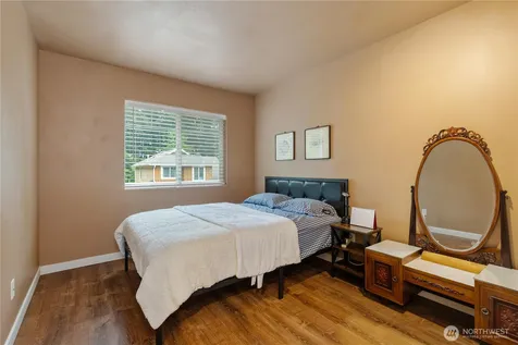 28104 Maple Ridge Way SE Maple Valley WA 98038