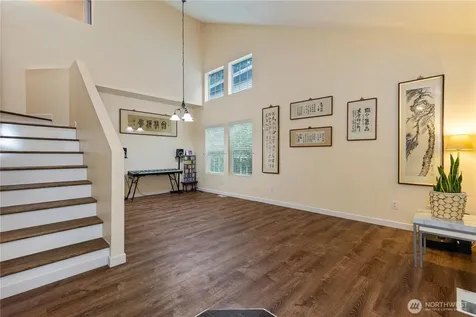 28104 Maple Ridge Way SE Maple Valley WA 98038