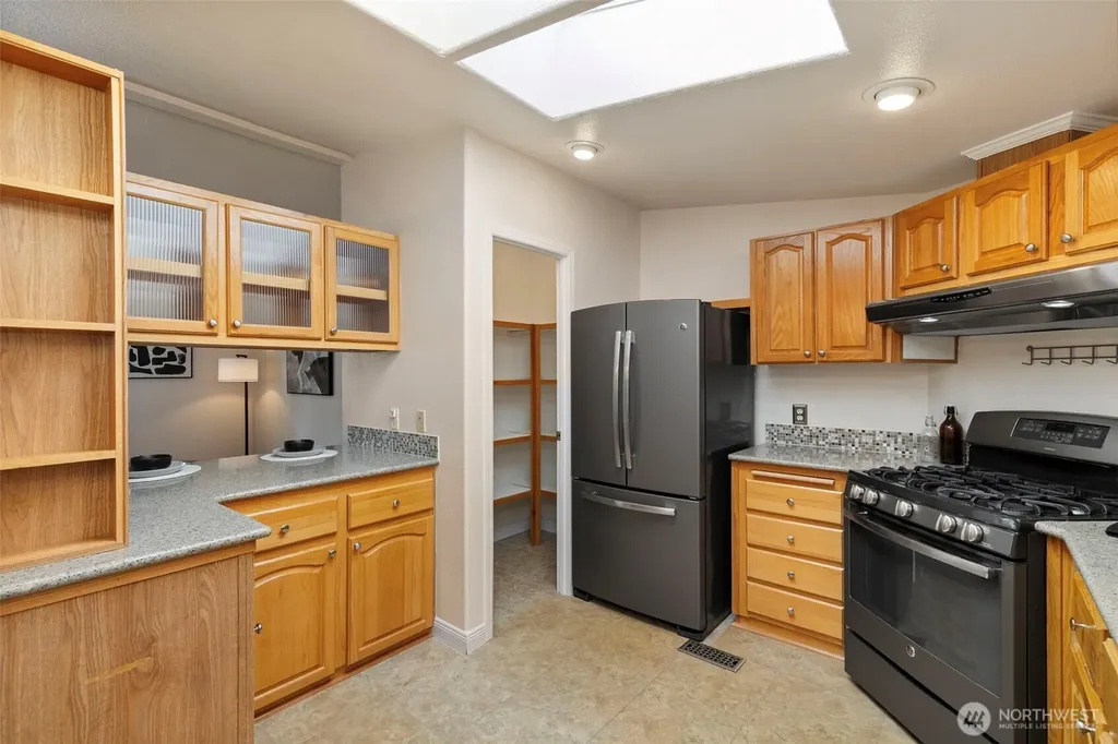 789 NE Reeds Meadow Lane Bremerton WA 98311