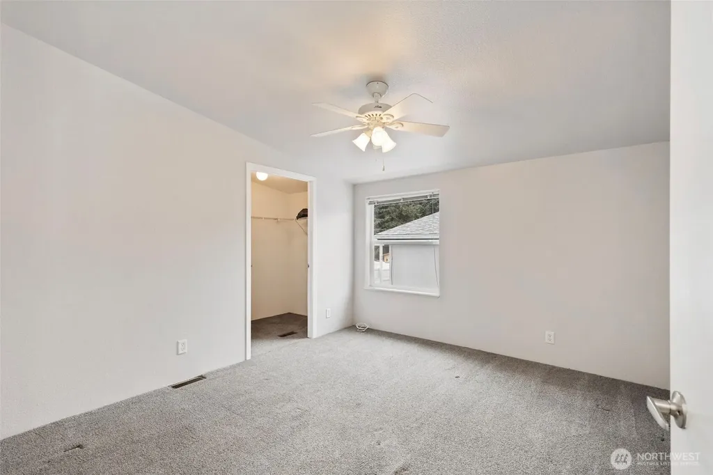 789 NE Reeds Meadow Lane Bremerton WA 98311
