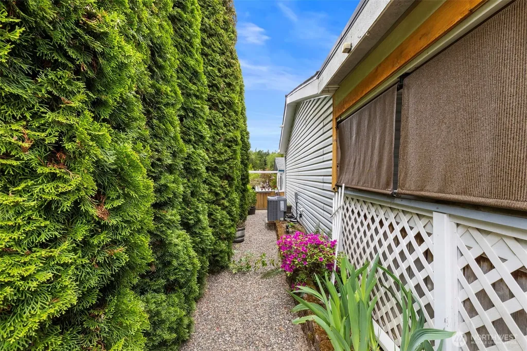 789 NE Reeds Meadow Lane Bremerton WA 98311