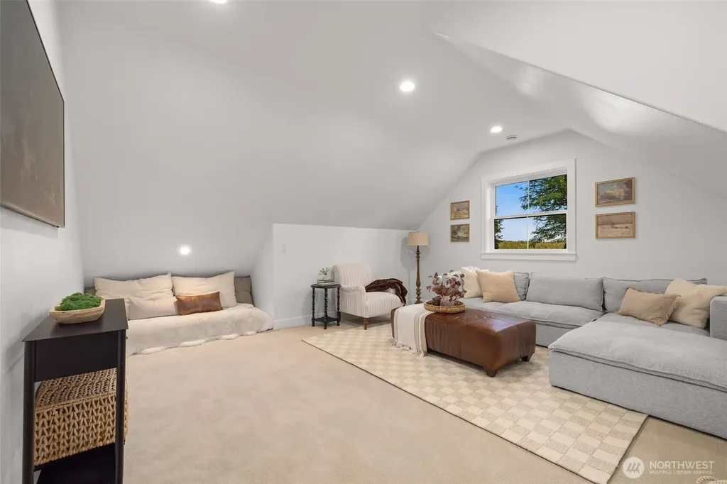 3019 38th Avenue NW Gig Harbor WA 98335