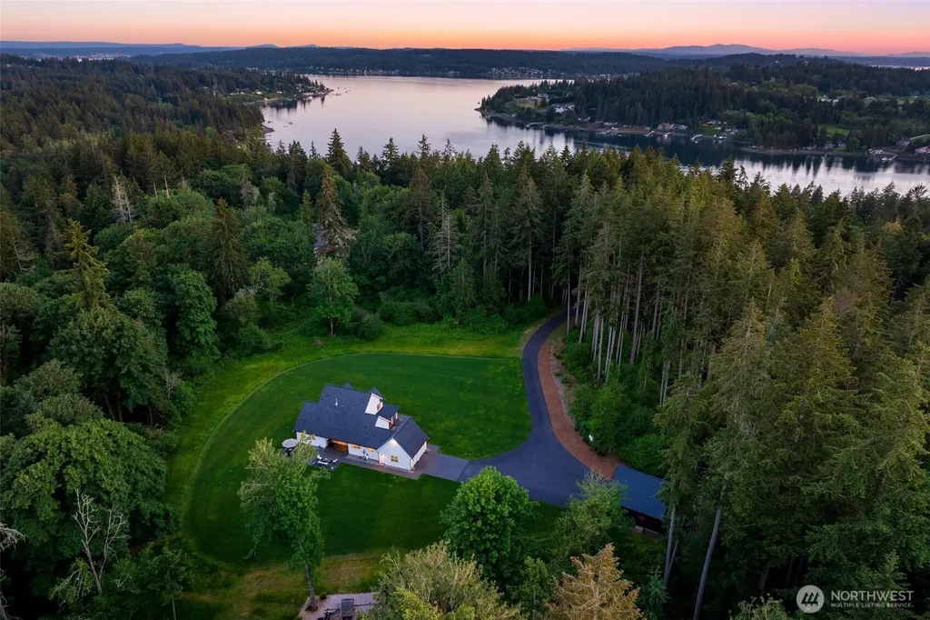 3019 38th Avenue NW Gig Harbor WA 98335