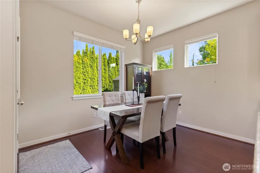 22313 38th Avenue SE Bothell WA 98021